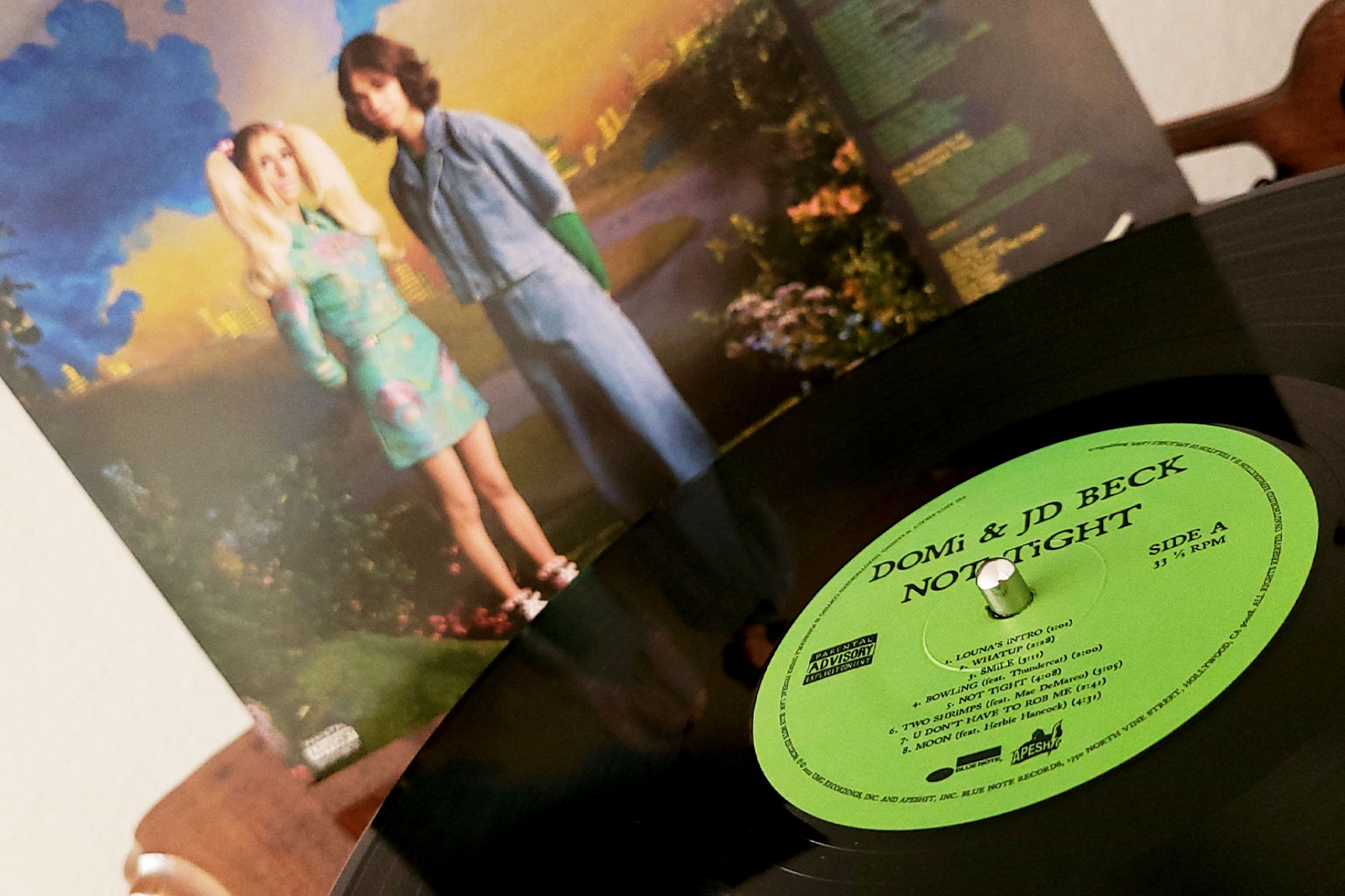 JazzEcho-Plattenteller: DOMi & JD BECK "NOT TiGHT" (Blue Note x Apeshit Records)