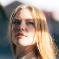 Freya Ridings 2023