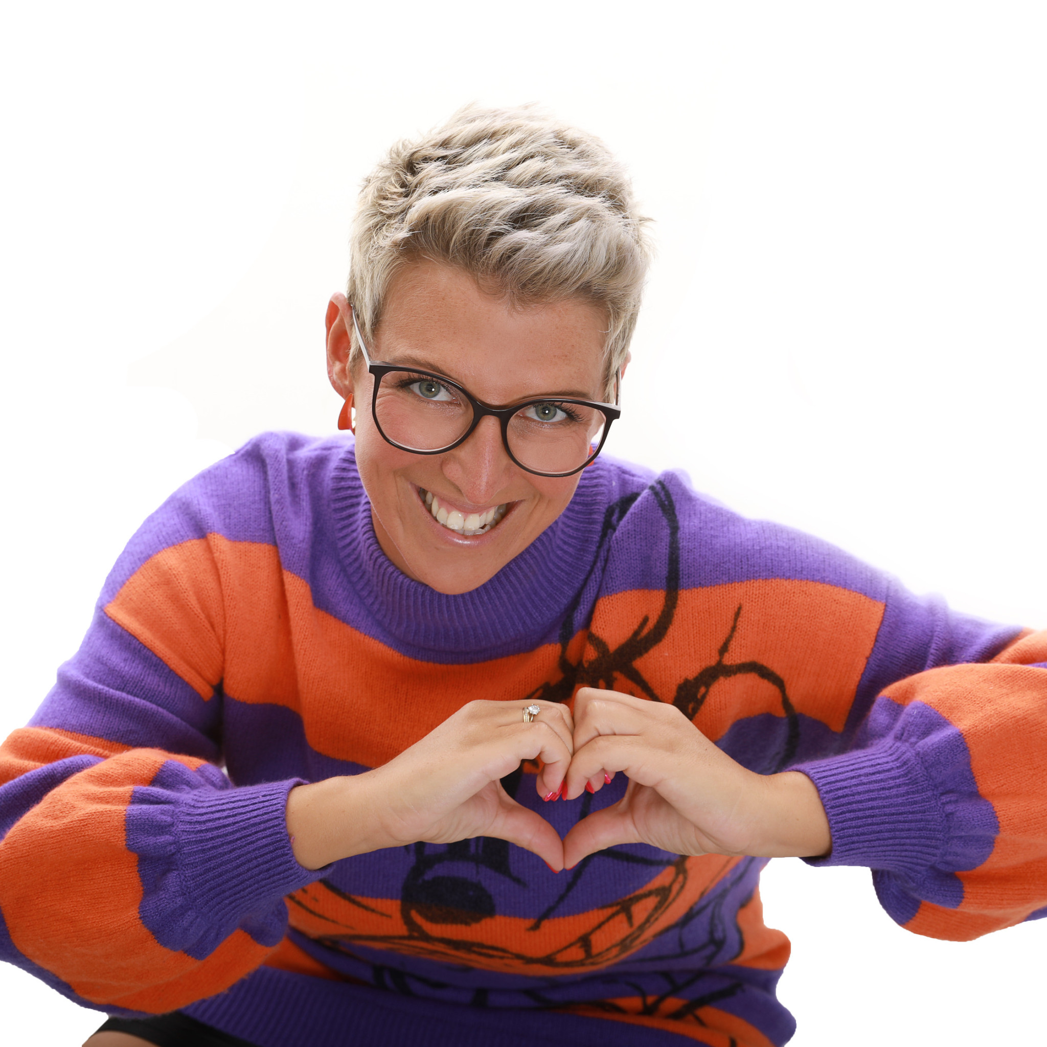 Isa Glücklich veröffentlicht neue Single "Wenn der Elefant in die Disco geht"