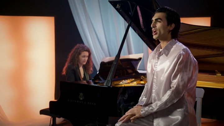 Traditional: Black Is The Colour Of My True Loves Hair