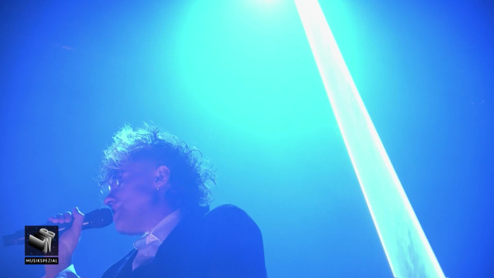 Keir - Bulletproof (Live @ Late Night Berlin 2023)