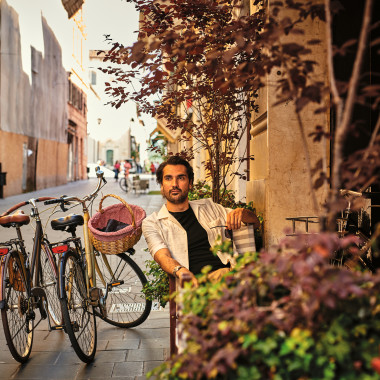 Jonathan Tetelman - Photo Gallery | Deutsche Grammophon