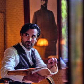 Jonathan Tetelman - Photo Gallery | Deutsche Grammophon