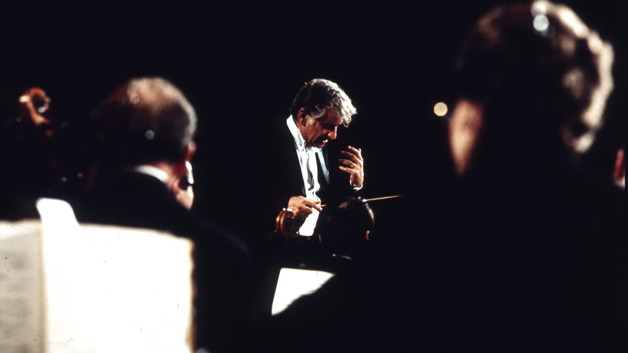 MAHLER Symphony No. 9 / Bernstein (Live Performance Video) | Deutsche ...