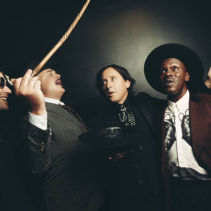 Pressefoto „All Quiet On The Eastern Esplanade“ (2024) 