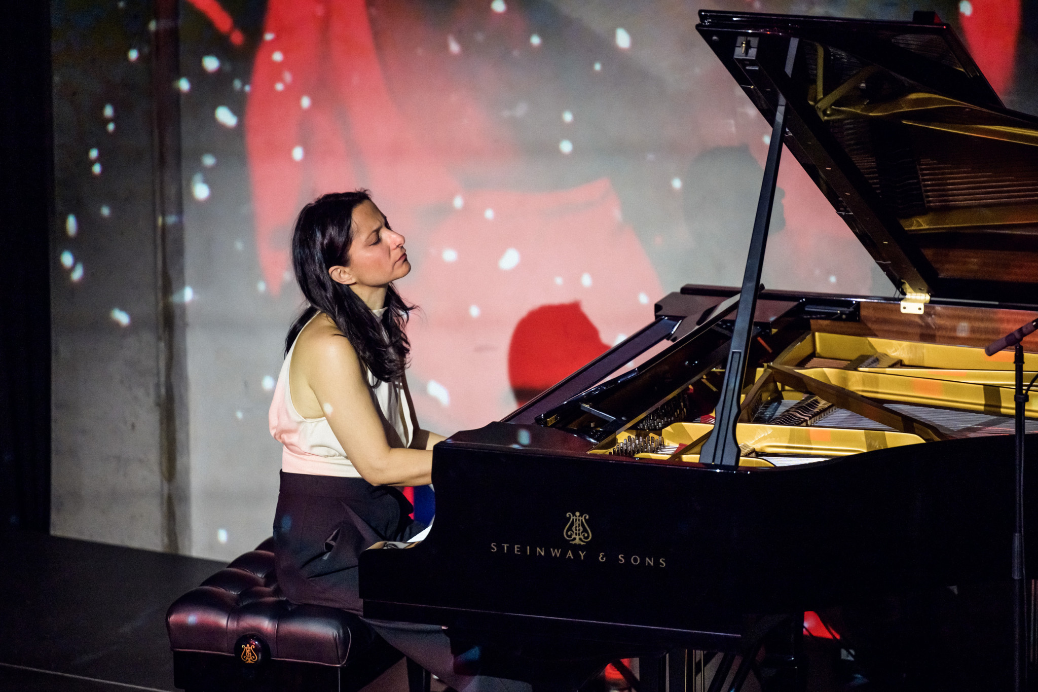 065_YL_Awadis-Hope_C_Stefan Hoederath_SHA2397.JPG