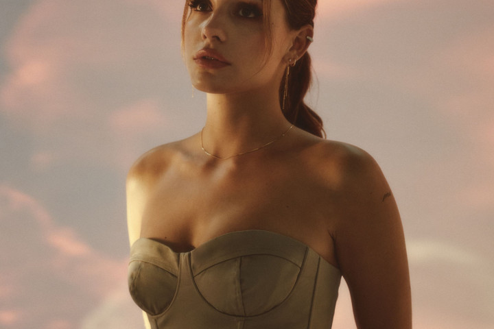 Victoria Nadine 