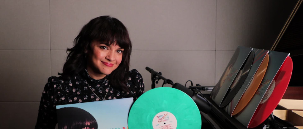Norah Jones Teal Blend Vinyl Unboxing