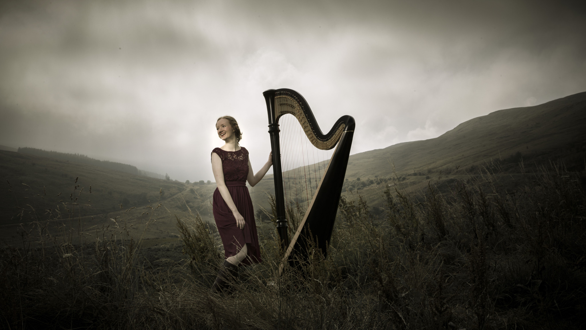 From Sheep Pens to Palaces — Decca Classics Signs The Official Royal Harpist Alis Huws