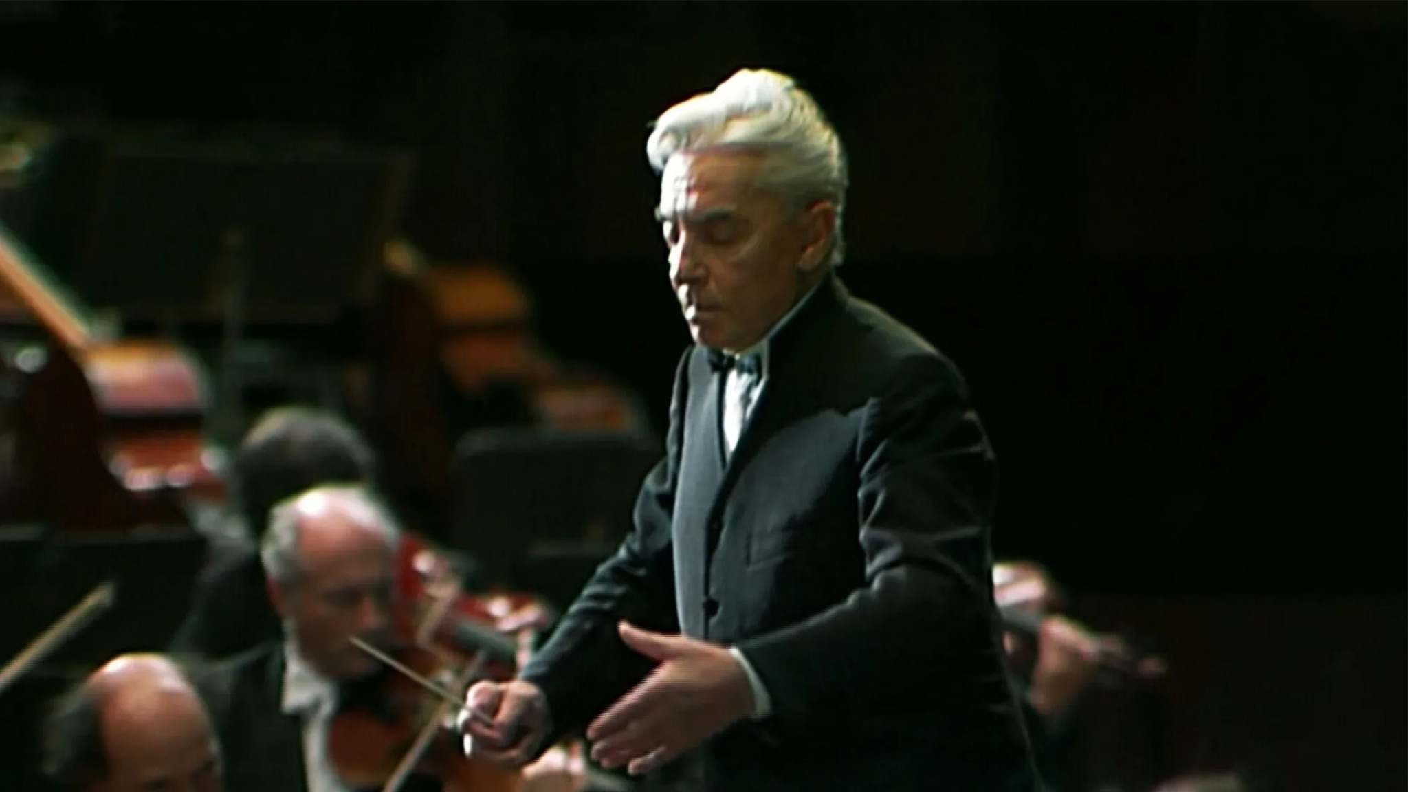 Karajan in Japan: Mozart, Strauss & Respighi