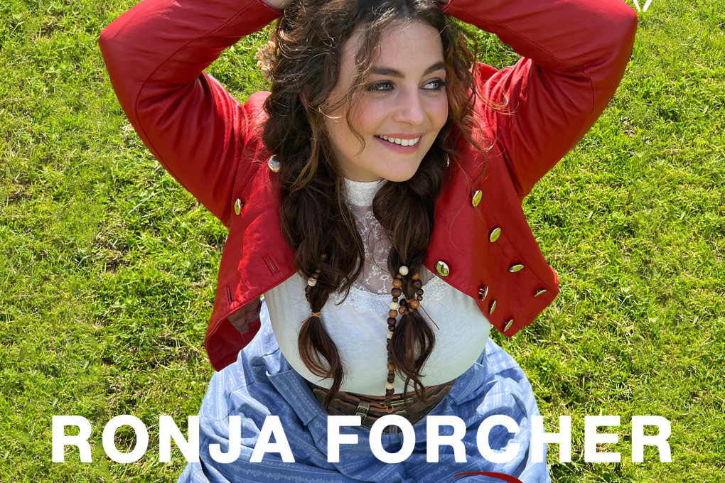 Ronja Forcher_Cover Tirol.jpg