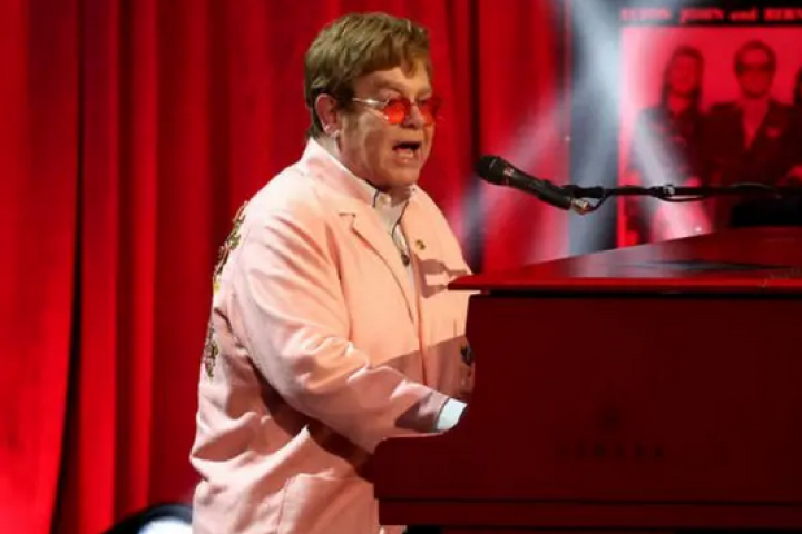 Elton John 