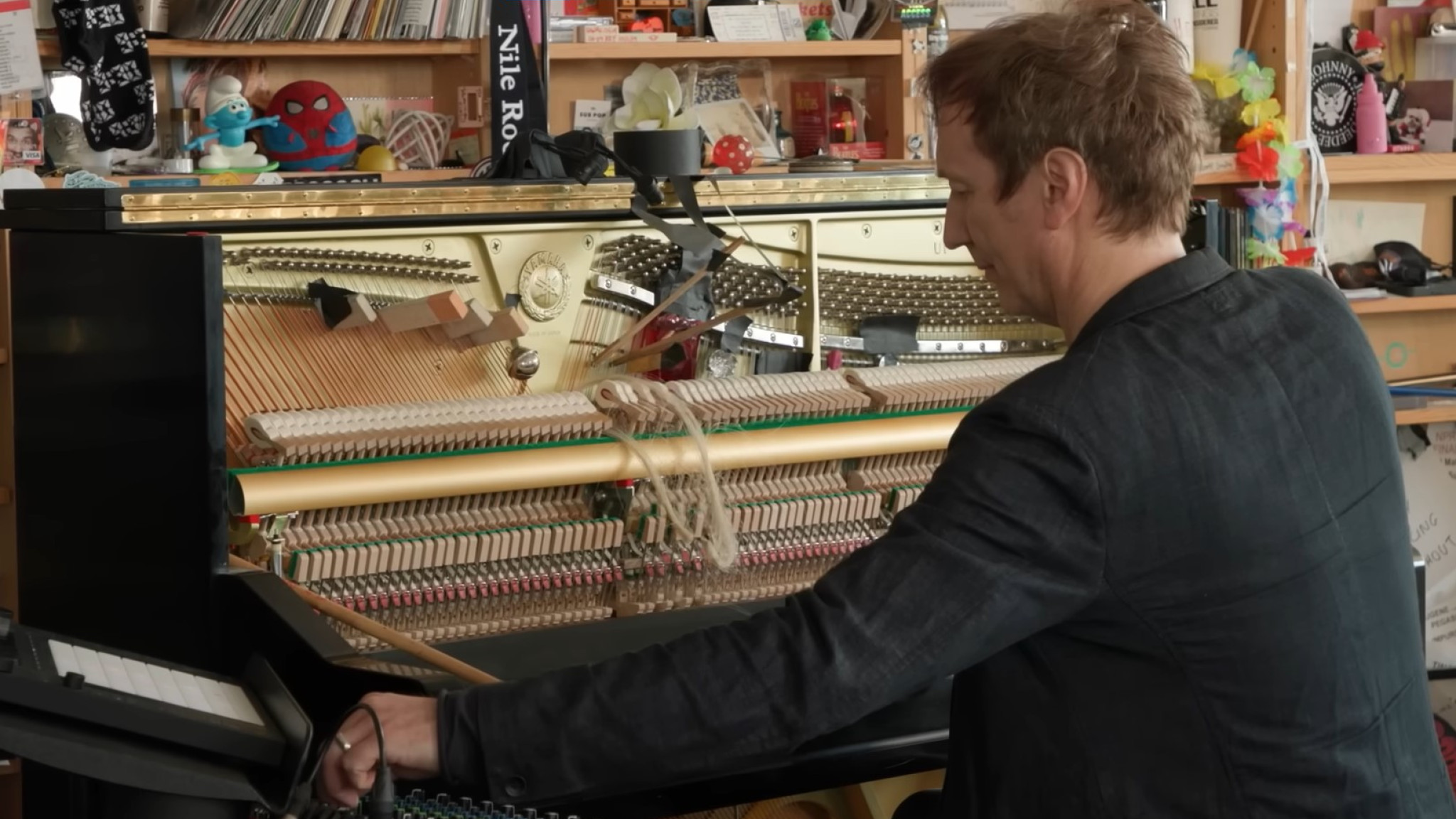 hauschka_tinydesk.jpg