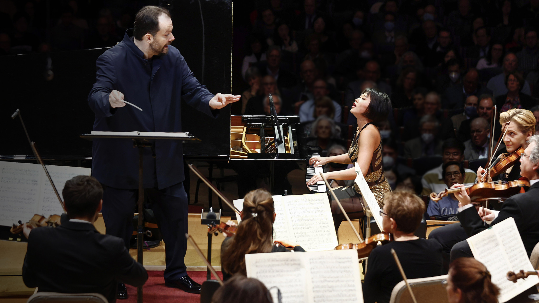  Das Boston Symphony Orchestra, Andris Nelsons und die Solistinnen Yuja Wang und Cécile Lartigau  mit Messiaens Turangalîla-Symphonie