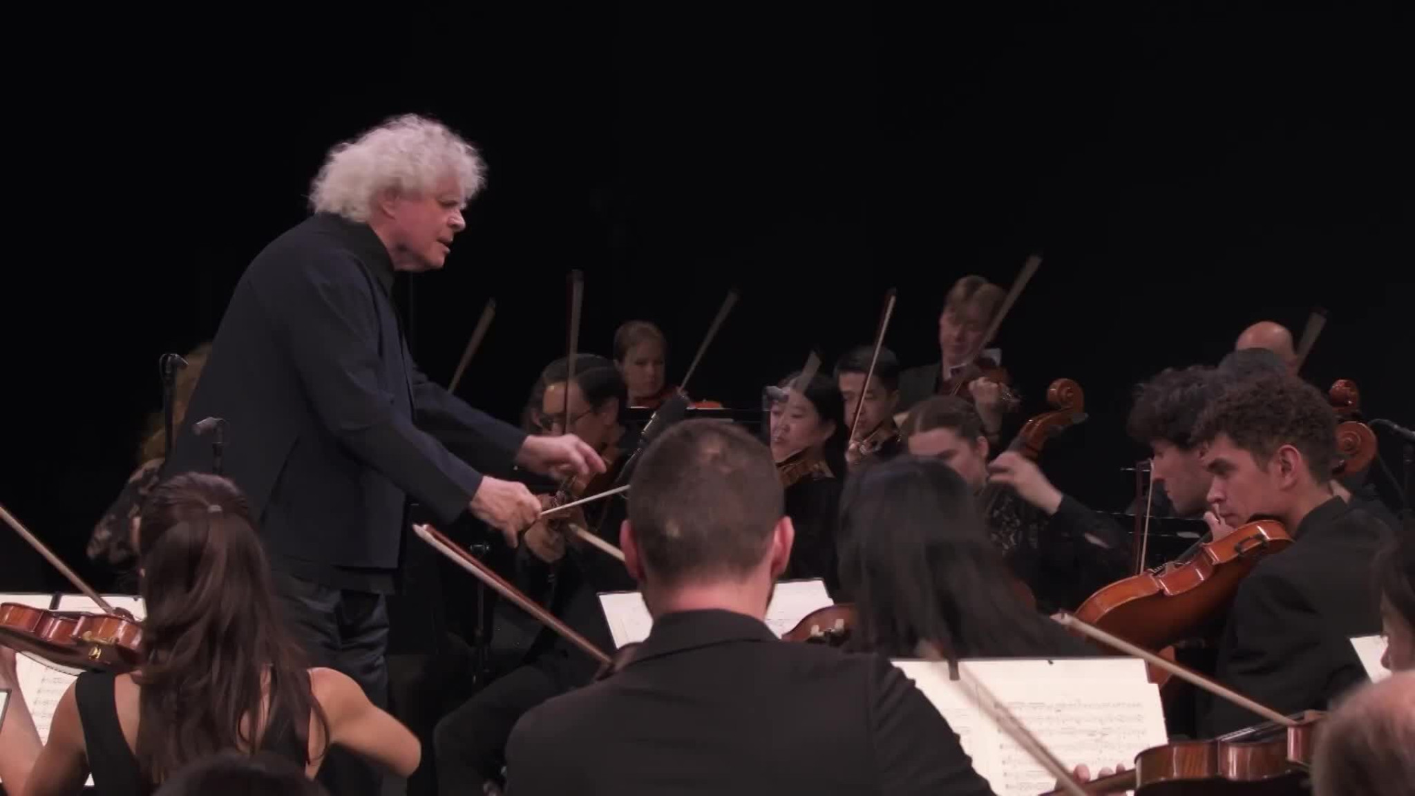 Sir Simon Rattle - Beethoven: Symphony No. 3 "Eroica": 1. Allegro con brio (Excerpt) 