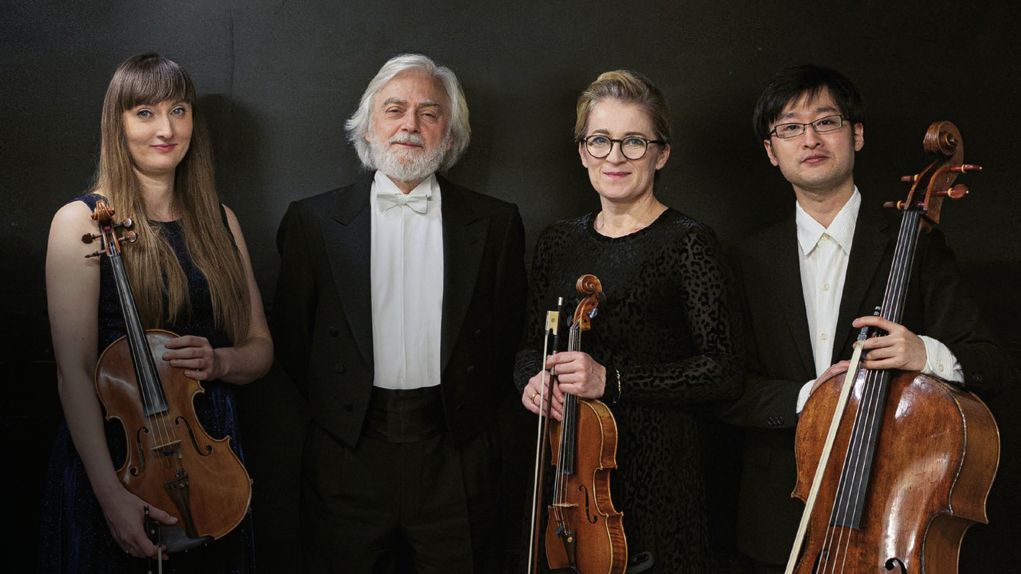 Krystian Zimerman Returns to his Long-Held Love  of Chamber Music for his Latest DG Album