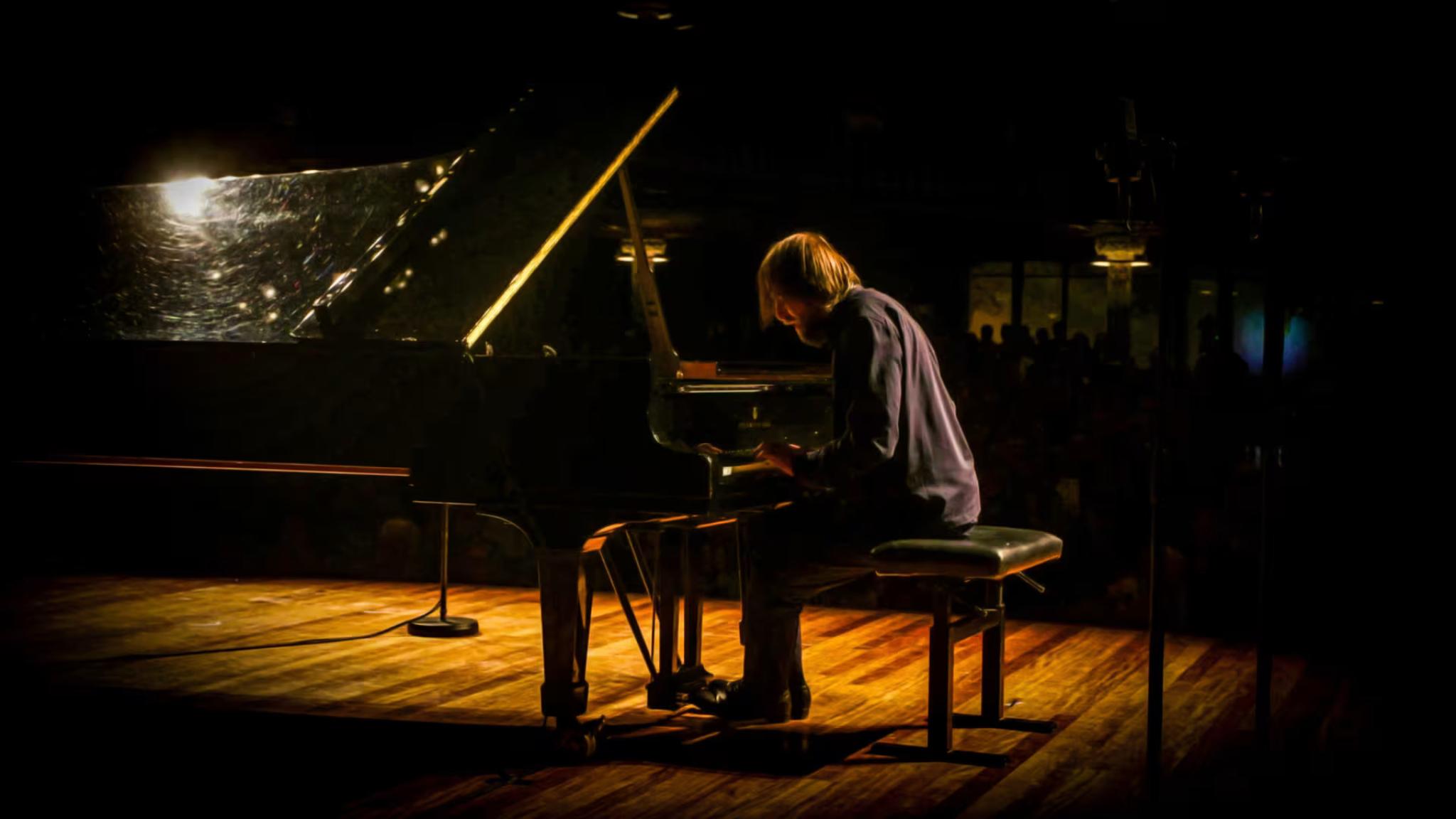 Daniil Trifonov in Barcelona- Tchaikovsky, Barber _ Chopin .jpg