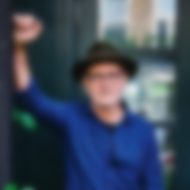 Ludovico-Einaudi--c--Mary-McCartney-png_source.png