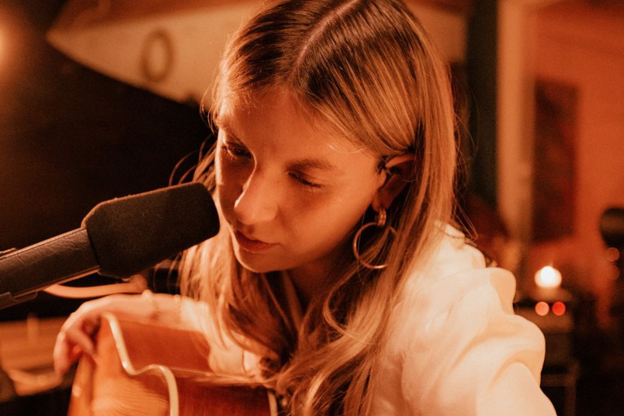 Von der Session-Gitarristin zum neuen Star des Londoner Soul-Pop