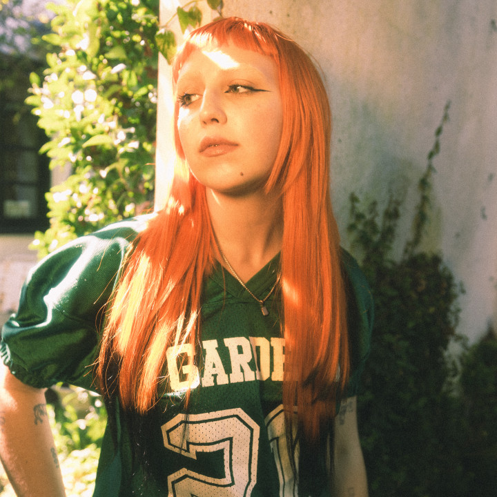 PressShot_See Through_Amelia Moore_5.jpg