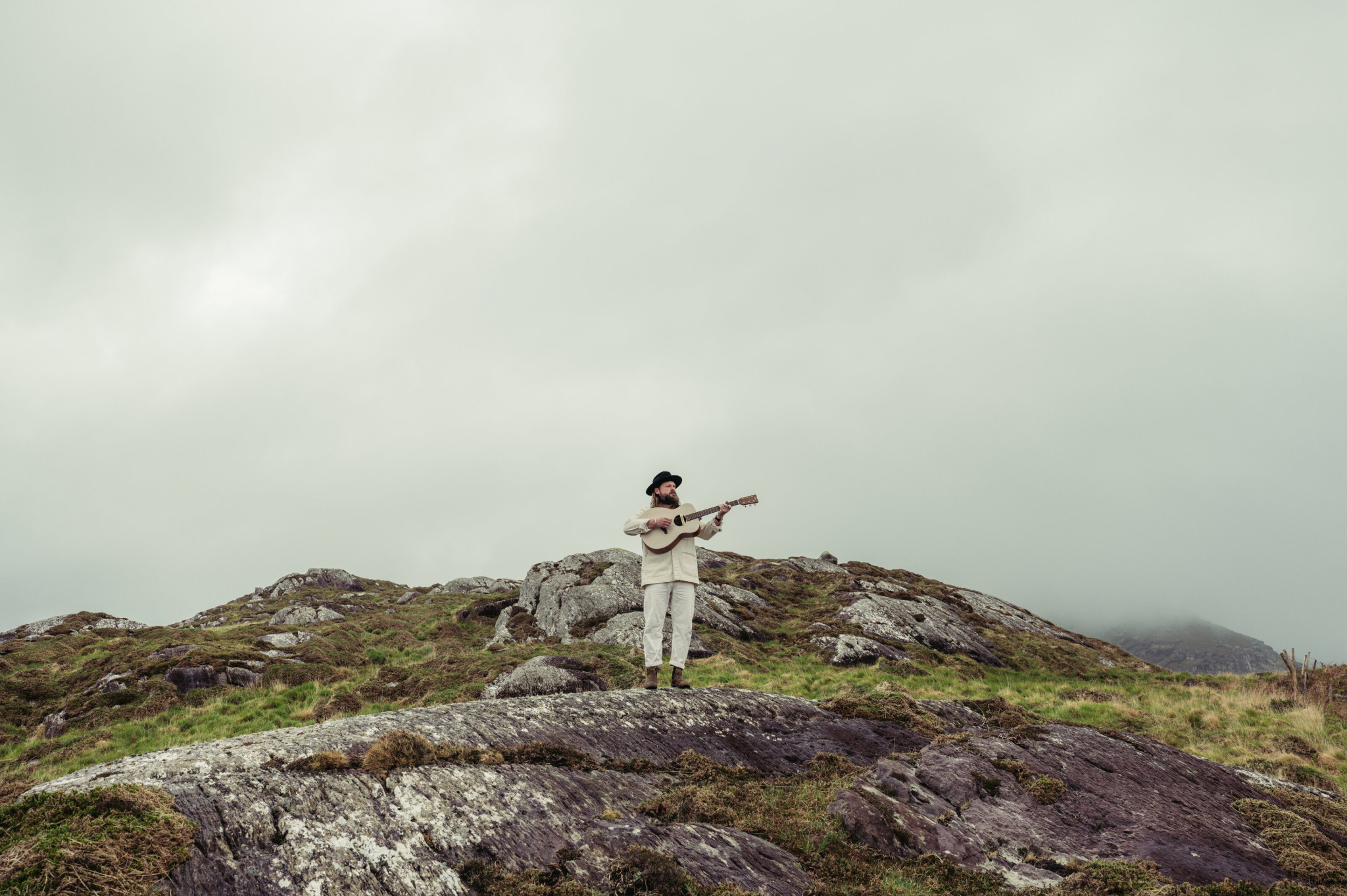 IanHooper-Background.jpg