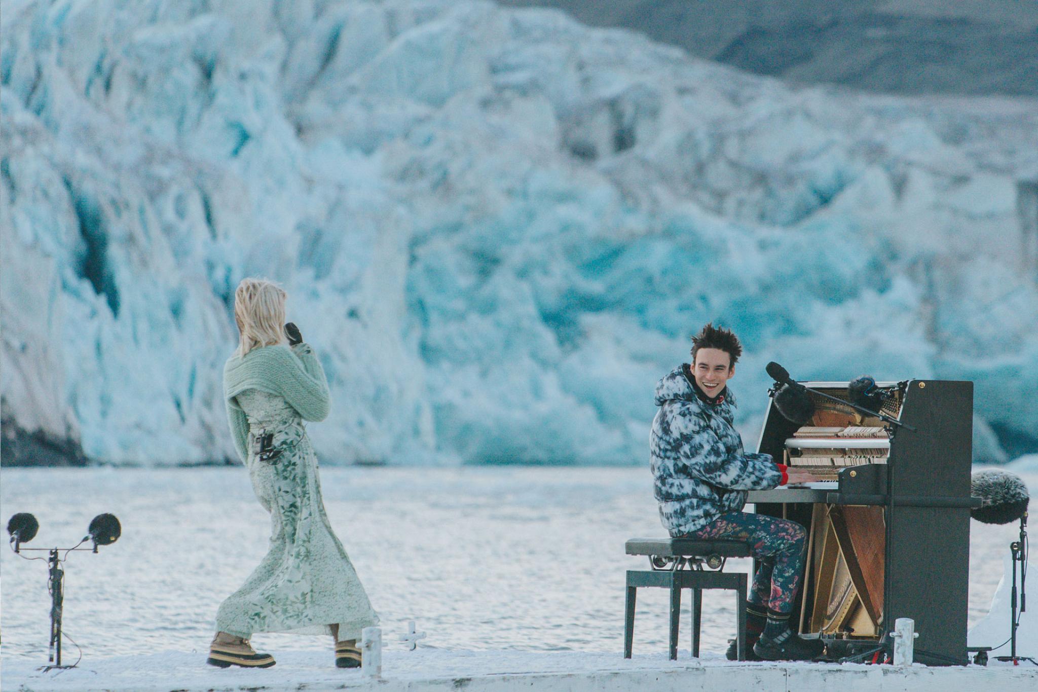 Jacob Collier & Aurora