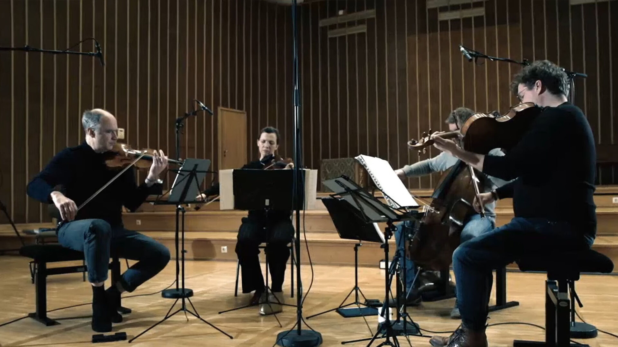 Signum Quartett - Vivace leggiero grazioso (by Priaulx Rainier)
