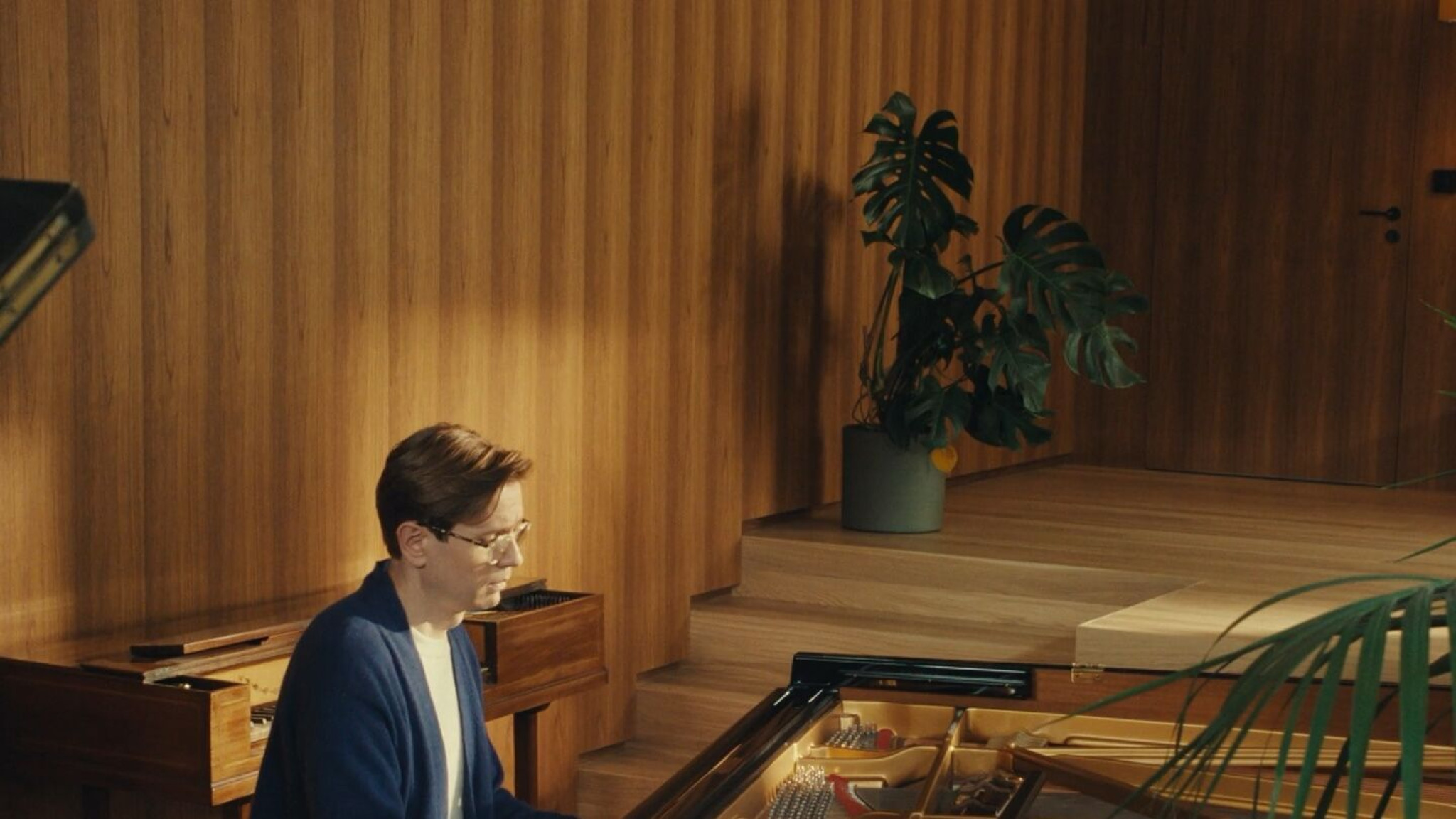 Bach: The Well-Tempered Clavier I: Prelude No. 9 in E Major, BWV 854 (Official Music Video) 