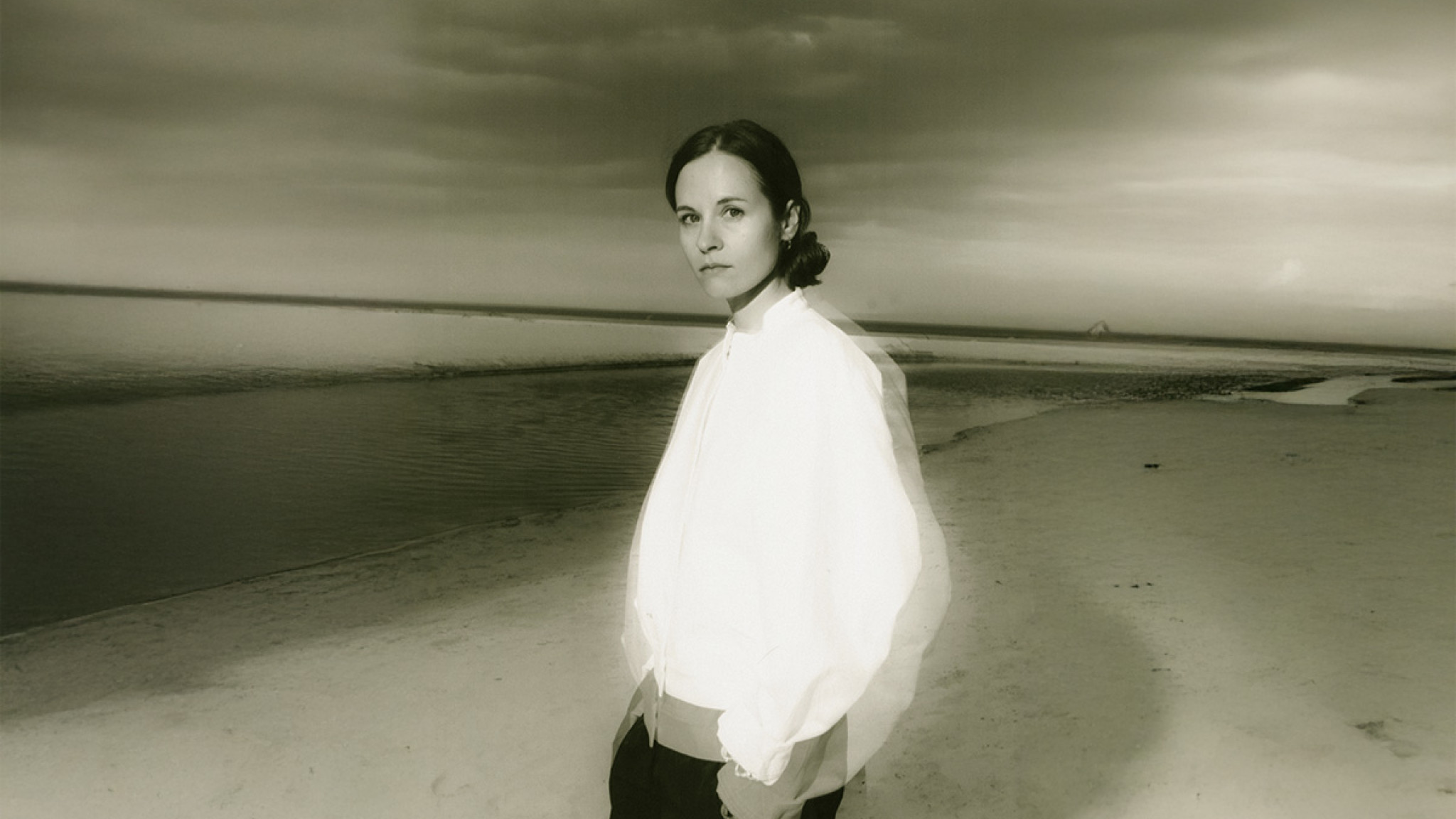 Hania Rani releases 'Non Fiction - Piano Concerto in Four