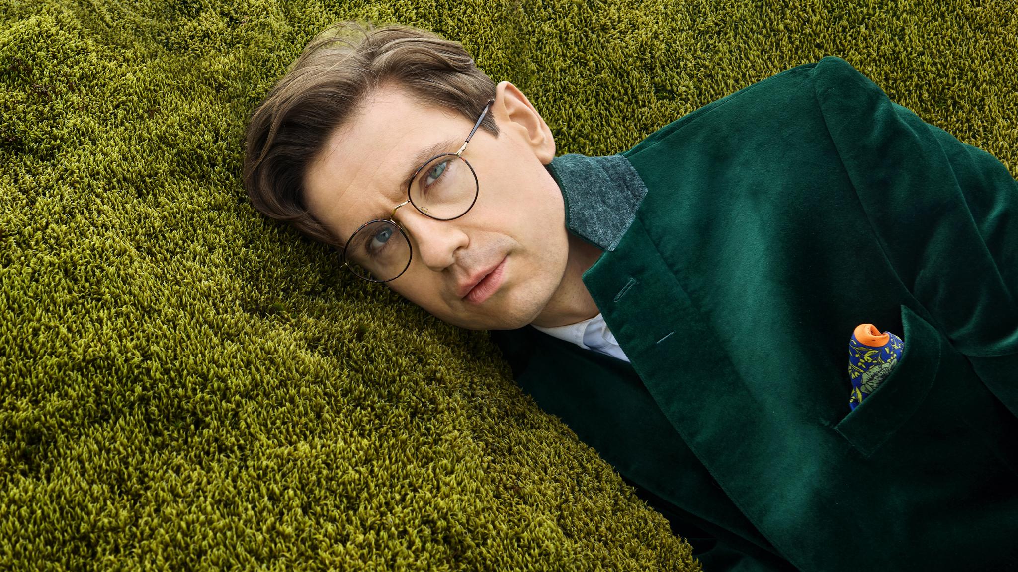 “Orbiting Around Opus 109” – Víkingur Ólafsson  Explores a Late Masterpiece by Beethoven for his latest album