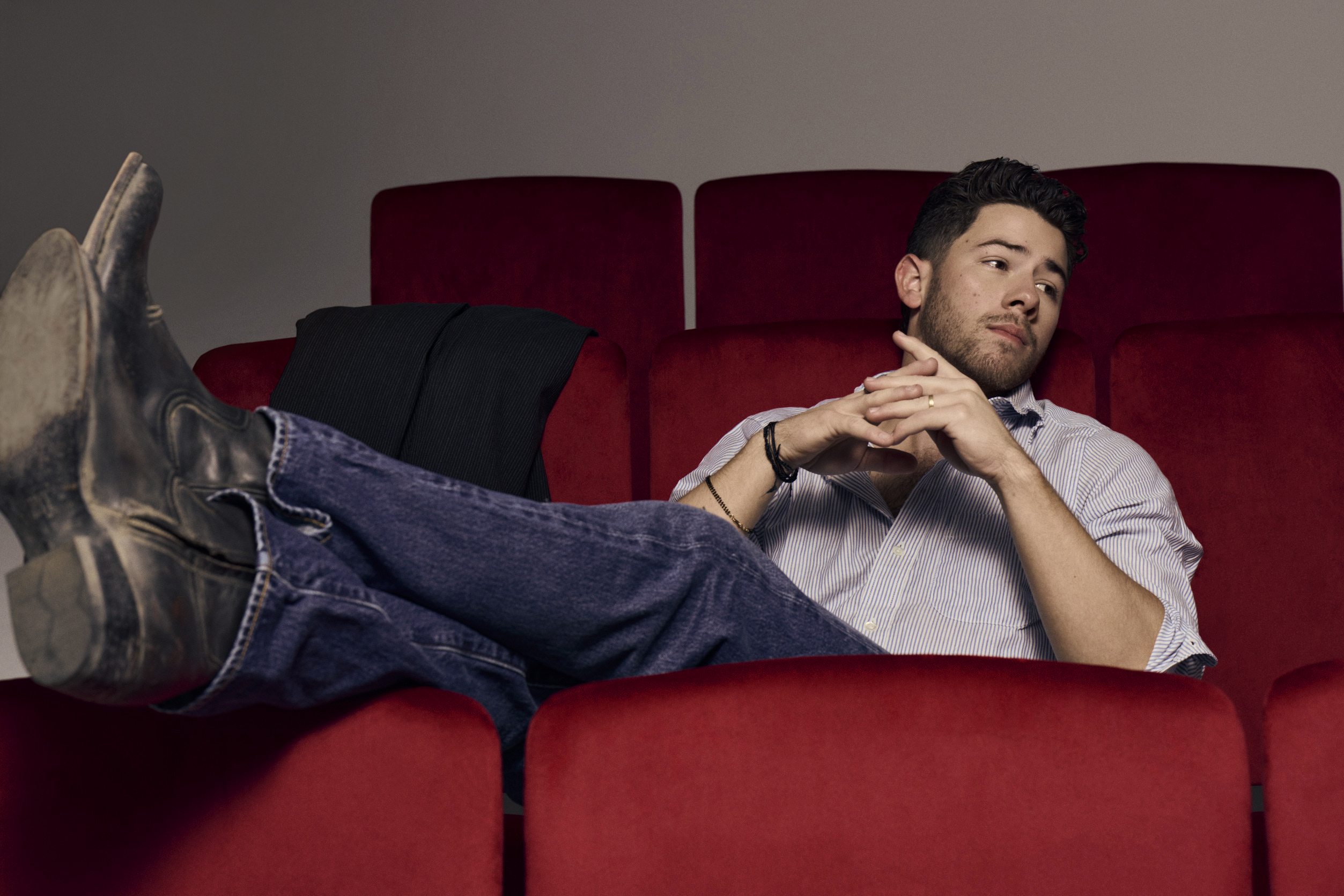 Nick Jonas News Nick Jonas K Ndigt Sein Neues Album Sunday Best Nick Jonas 