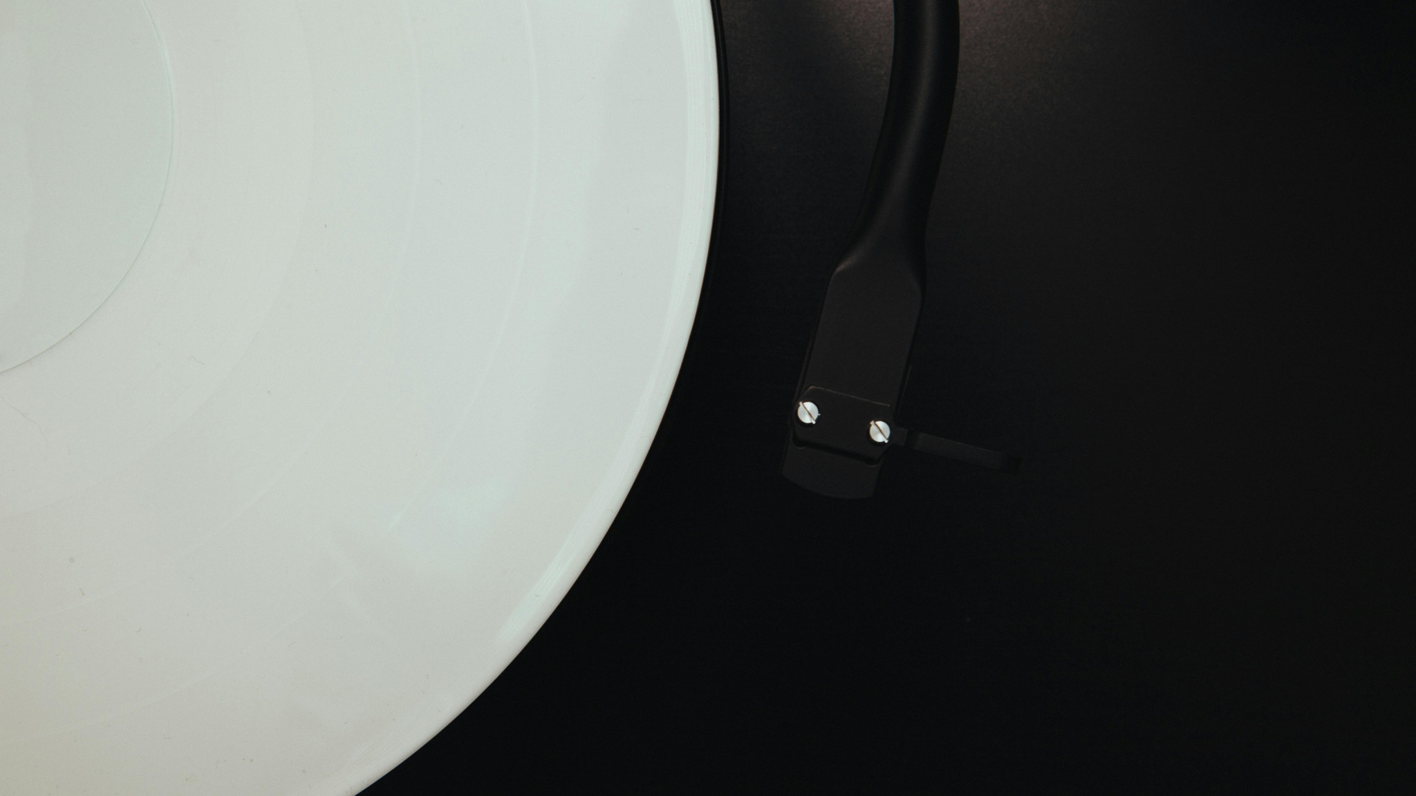 Minimal Music: Origins of Neoclassical and Modern Classical