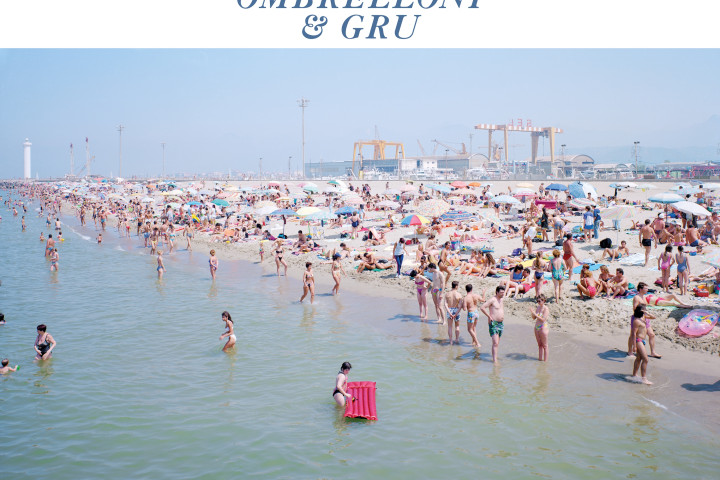 CucchiGang_ombrelloni_gru.jpg
