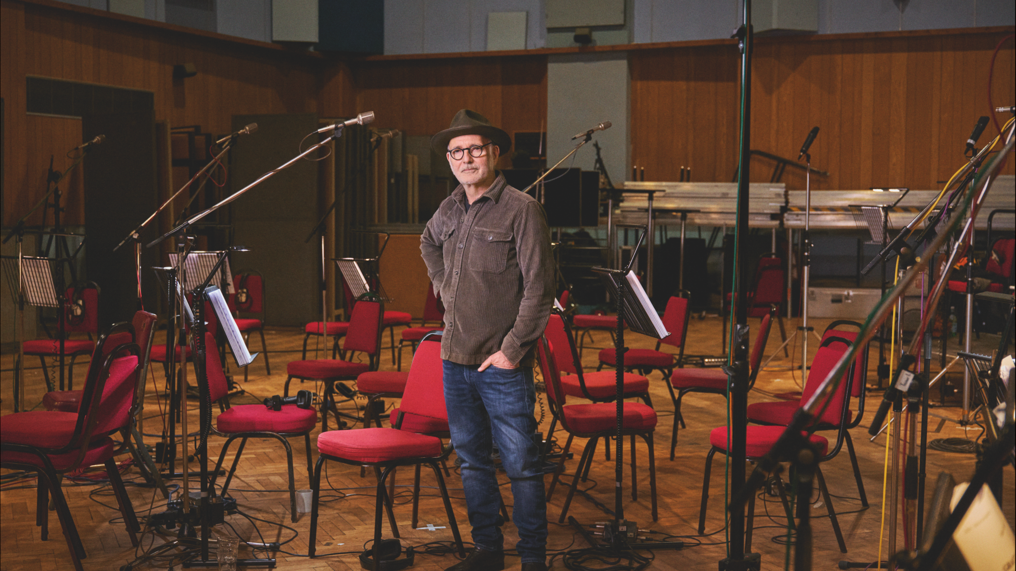 EINAUDI HEADER 3000X1688.png