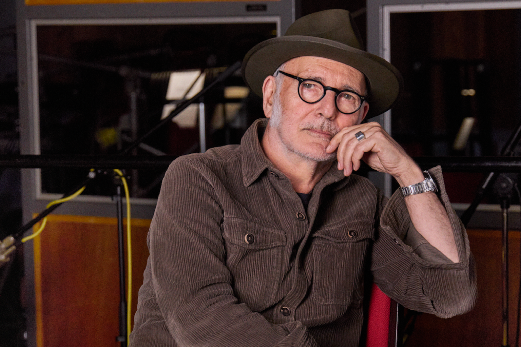 Ludovico Einaudi 3000X1688.png