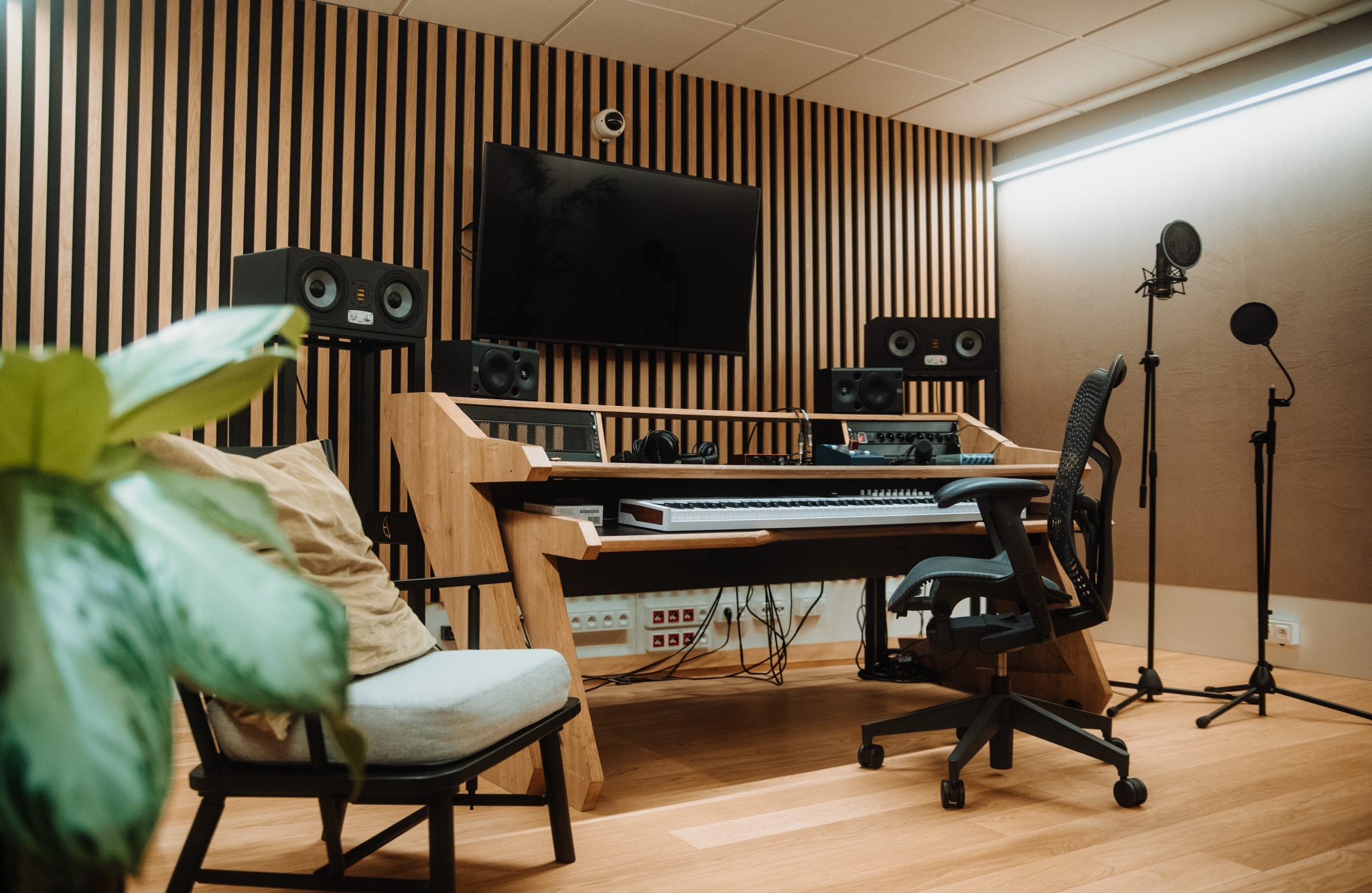 UMP_StudioB_1.png