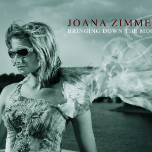 joanazimmer_bringingdownthemoon_cover_300cmyk.jpg