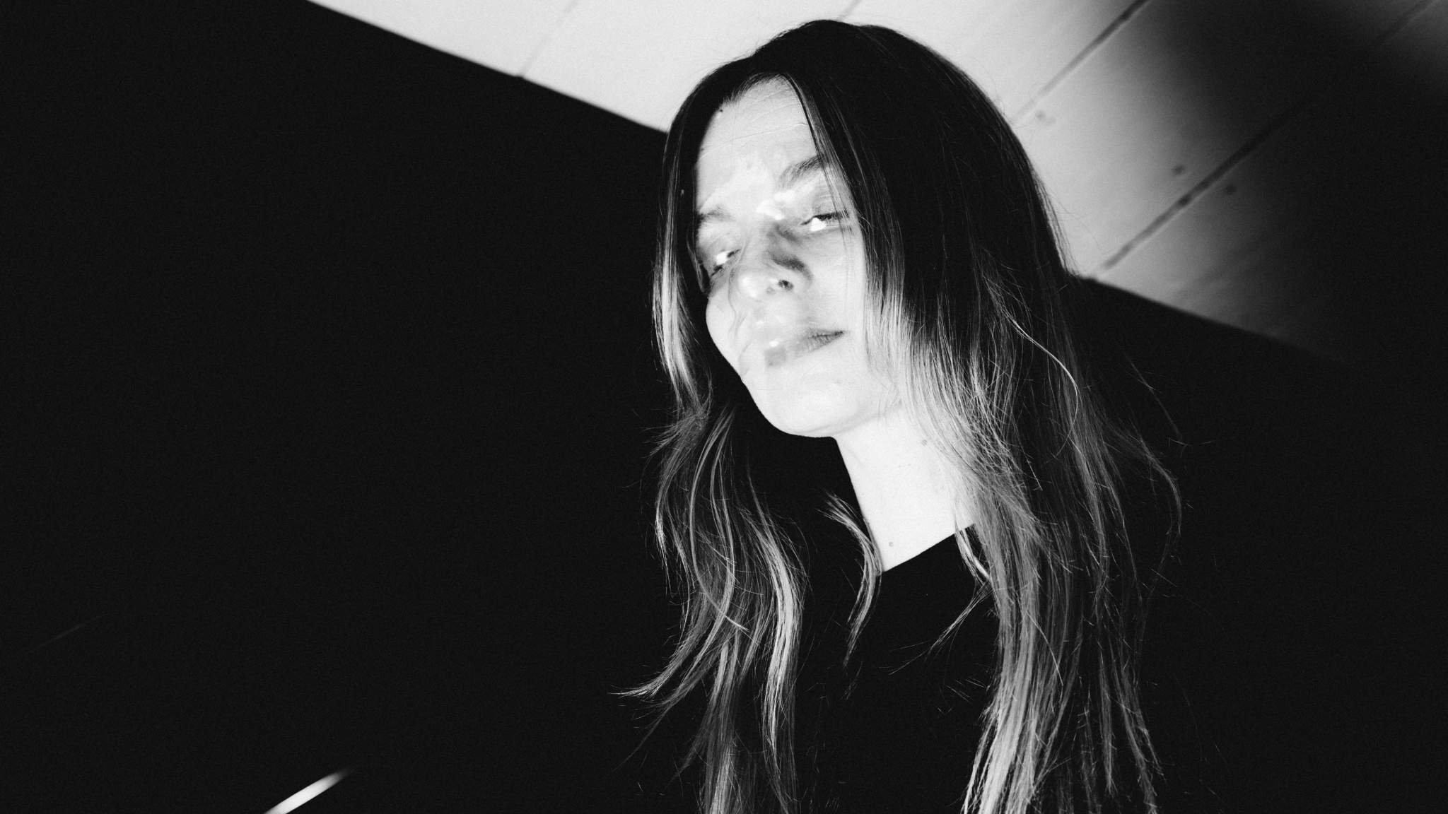 Hildur Guðnadóttir _Floods_ HEADER 3000X1688.png