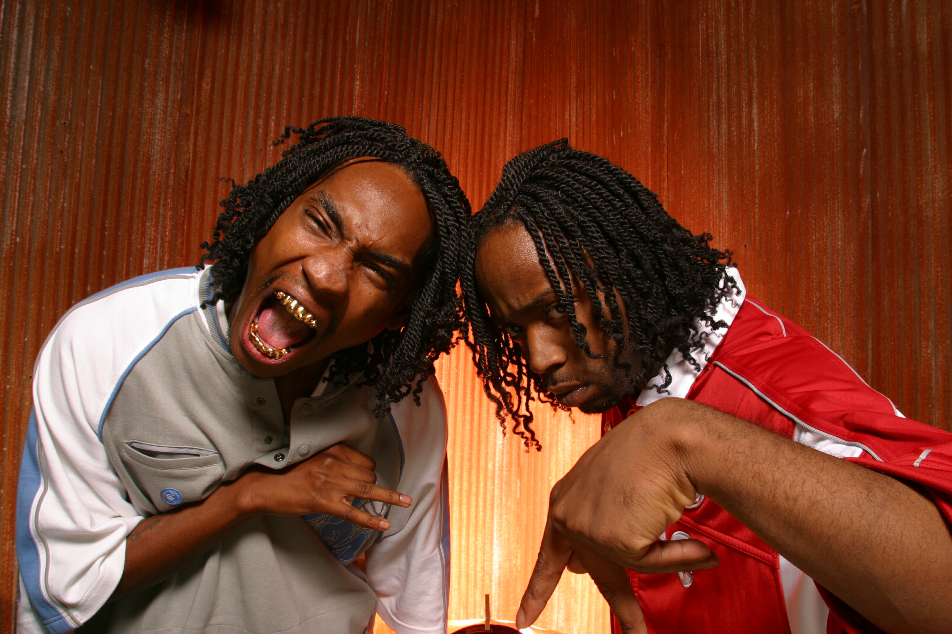 Ying yang twins feat lil jon. Ying yang Twins. Ying yang Twins Lil Jon. Ying yang Twins Salt Shaker. Wait Ying yang Twins.