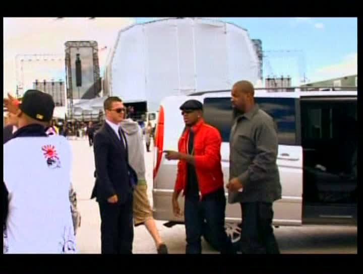 8th On The Beach / UK Performance (EPK)