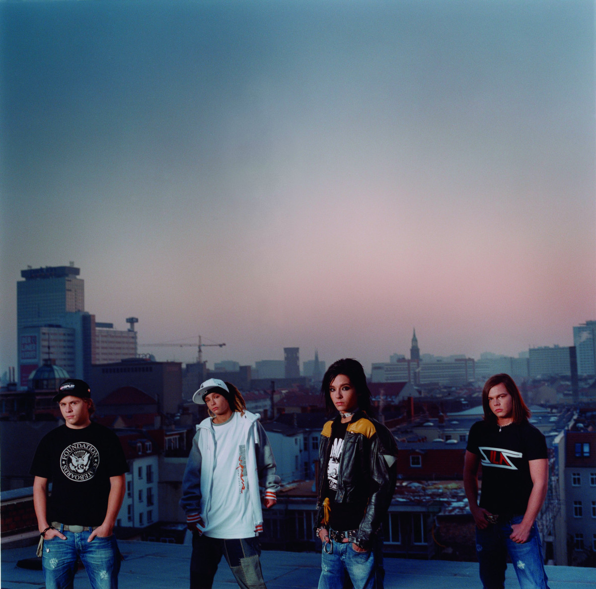 tokiohotel_rettemich_foto3_300cmyk.jpg